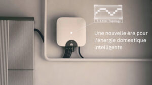 Batterie de stockage photovoltaïque sur un mur